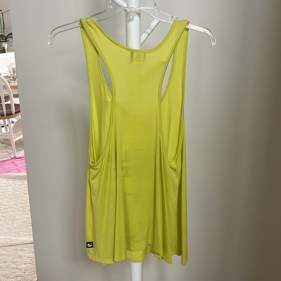 Sanrio Hello Kitty tank top - Picture 10 of 10